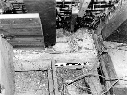 Strapped scarf joint in Harlowbury