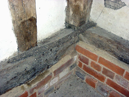 Strip binding a corner
