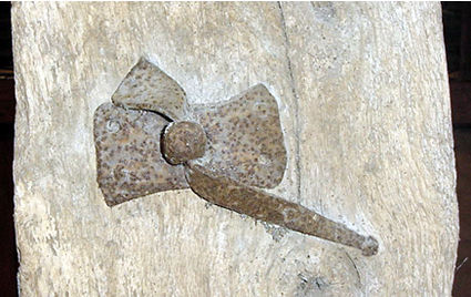 Forelock flange and key